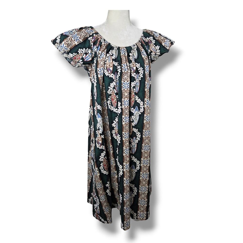 Vintage Hawaiian Mumu Dress Tropical Kaftan Lei Hibiscus Flower Surfboard Green
